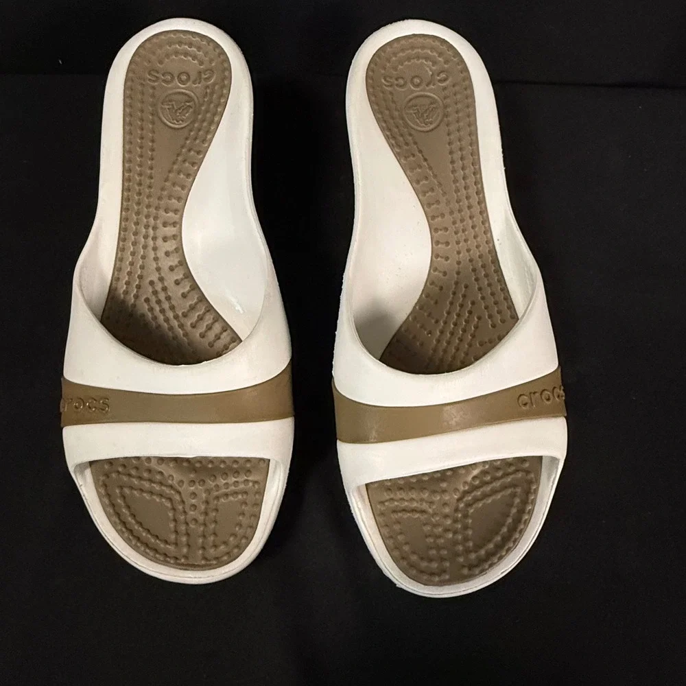 Crocs Sassari Wedge Slide Sandals Slip On Mules Heels White Tan Khaki Womens 10